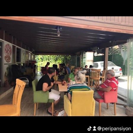 Peri Pansiyon Çınarcık Esterno foto